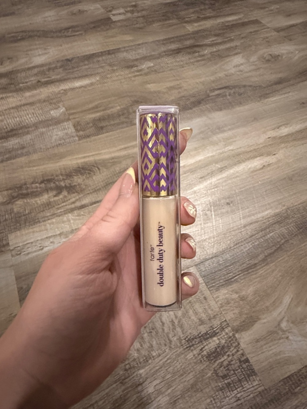 tarte Double Duty Beauty Creamy Concealer - Light (purple & gold cap) 10ml